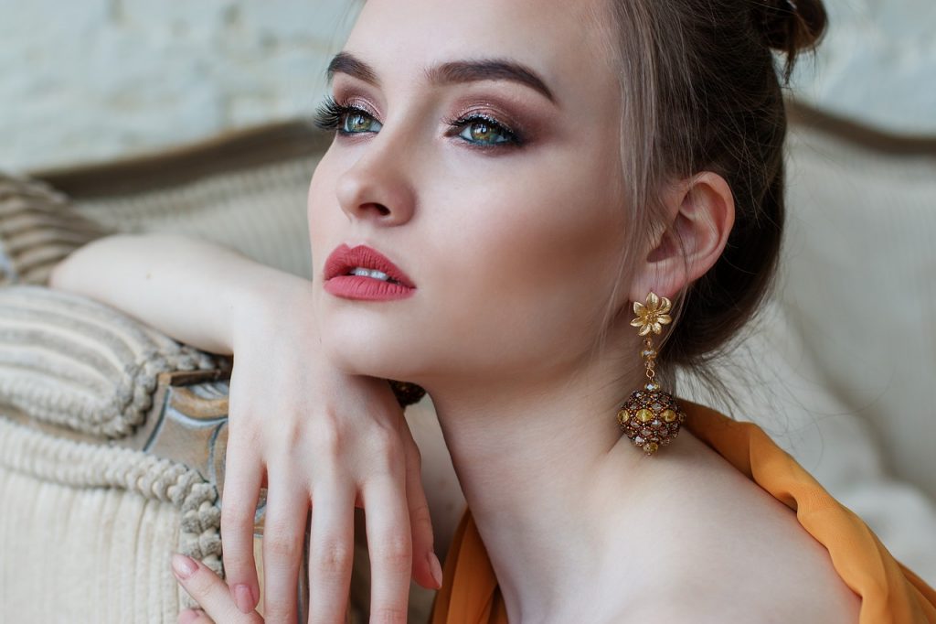 10 conseils mode pour les femmes de petites tailles